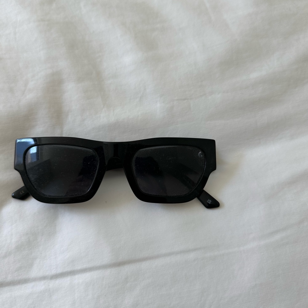 Vehla Black Rectangular Sunglasses - Classic Bold… - image 1